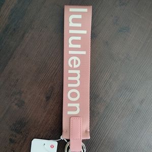 NWT Lululemon Never Lost Keychain